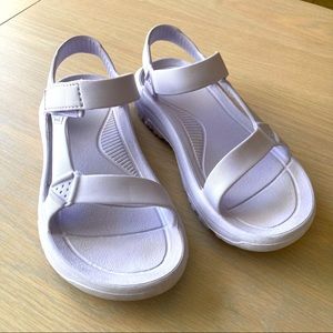 TEVA hurricane sandals